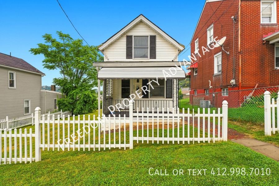 425 32nd St - Photo 2 of 28