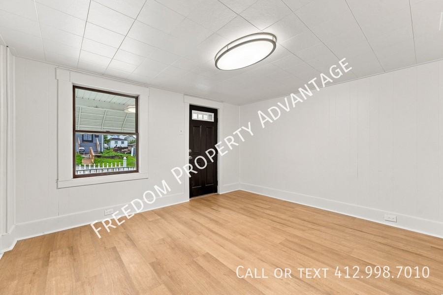 425 32nd St - Photo 5 of 28