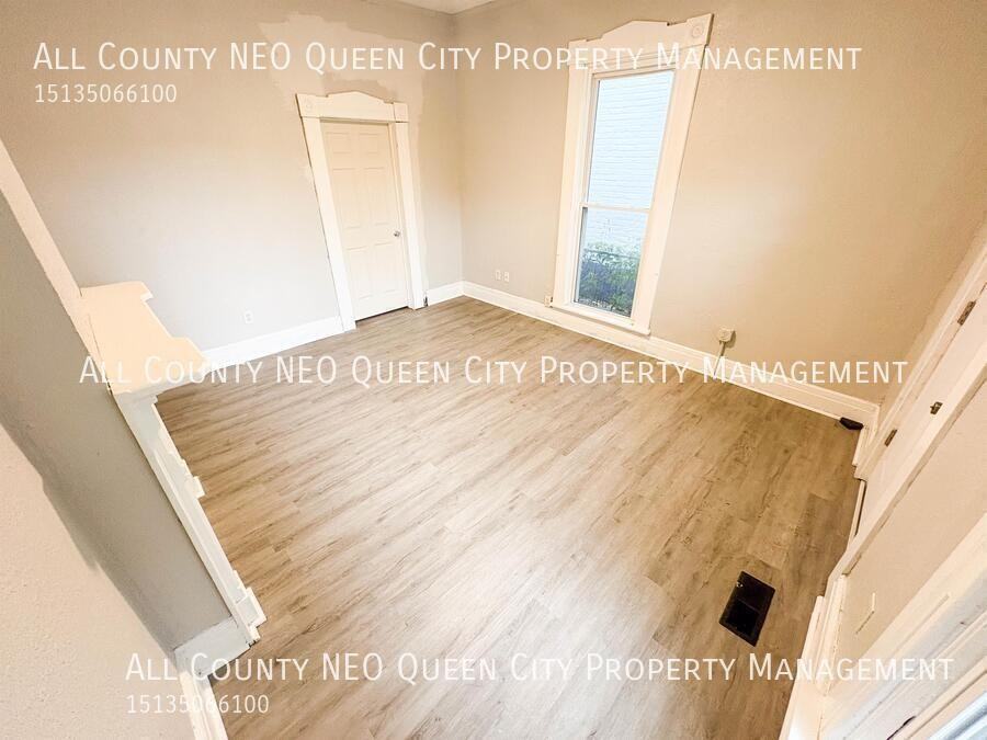 84 Vine St - Photo 3 of 14