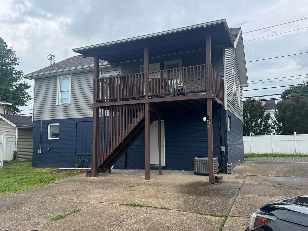 2736 4th Ave #5