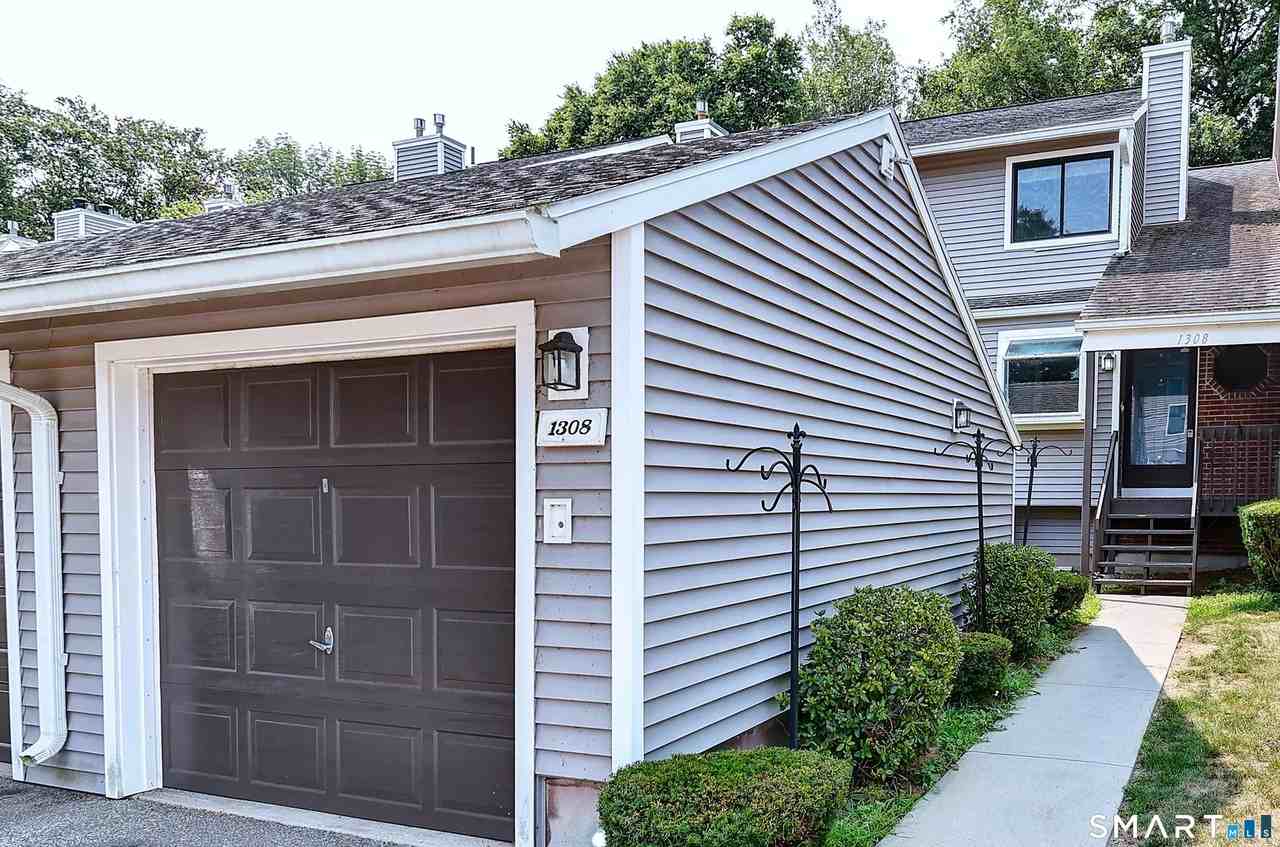 1308 Mill Pond Dr #1308 - Photo 2 of 9