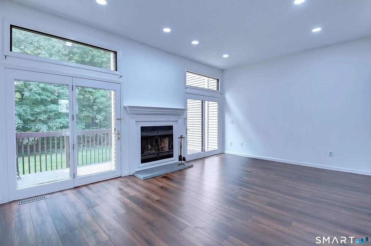 1308 Mill Pond Dr #1308 - Photo 5 of 9