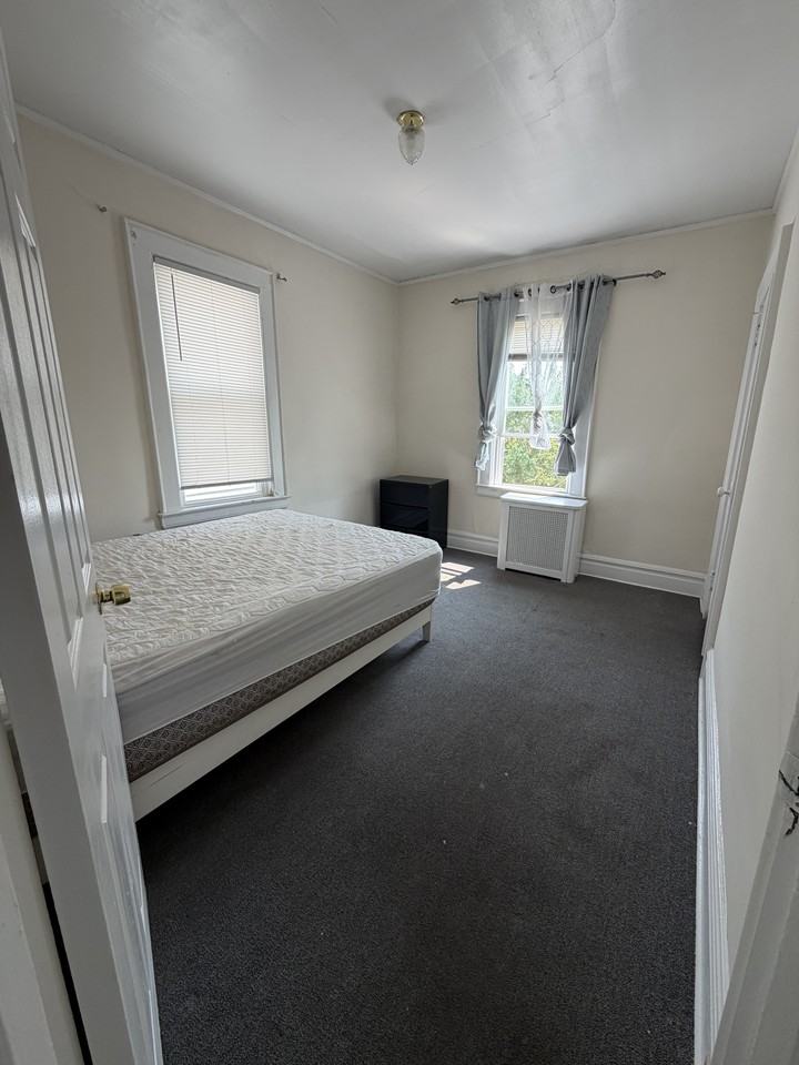 268 Ampere Pkwy #2 - Photo 3 of 6