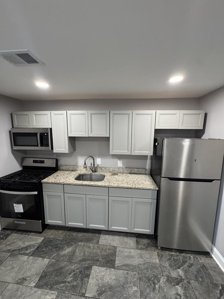 3235 Ely Pl Se #1 - Photo 2 of 7