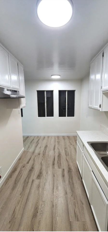 2574 Southern Ave #B - Photo 5 of 22