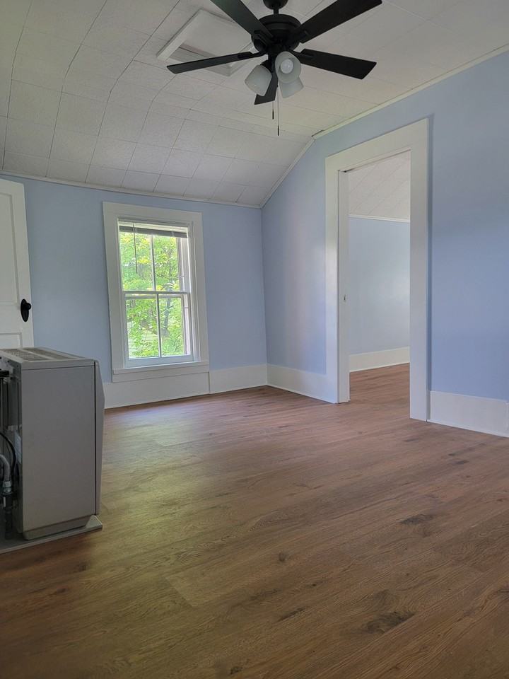 20 E Courtney St - Photo 3 of 9