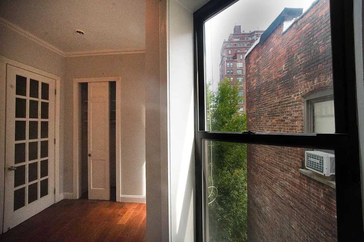 9 W 103rd St #5R - Photo 3 of 19
