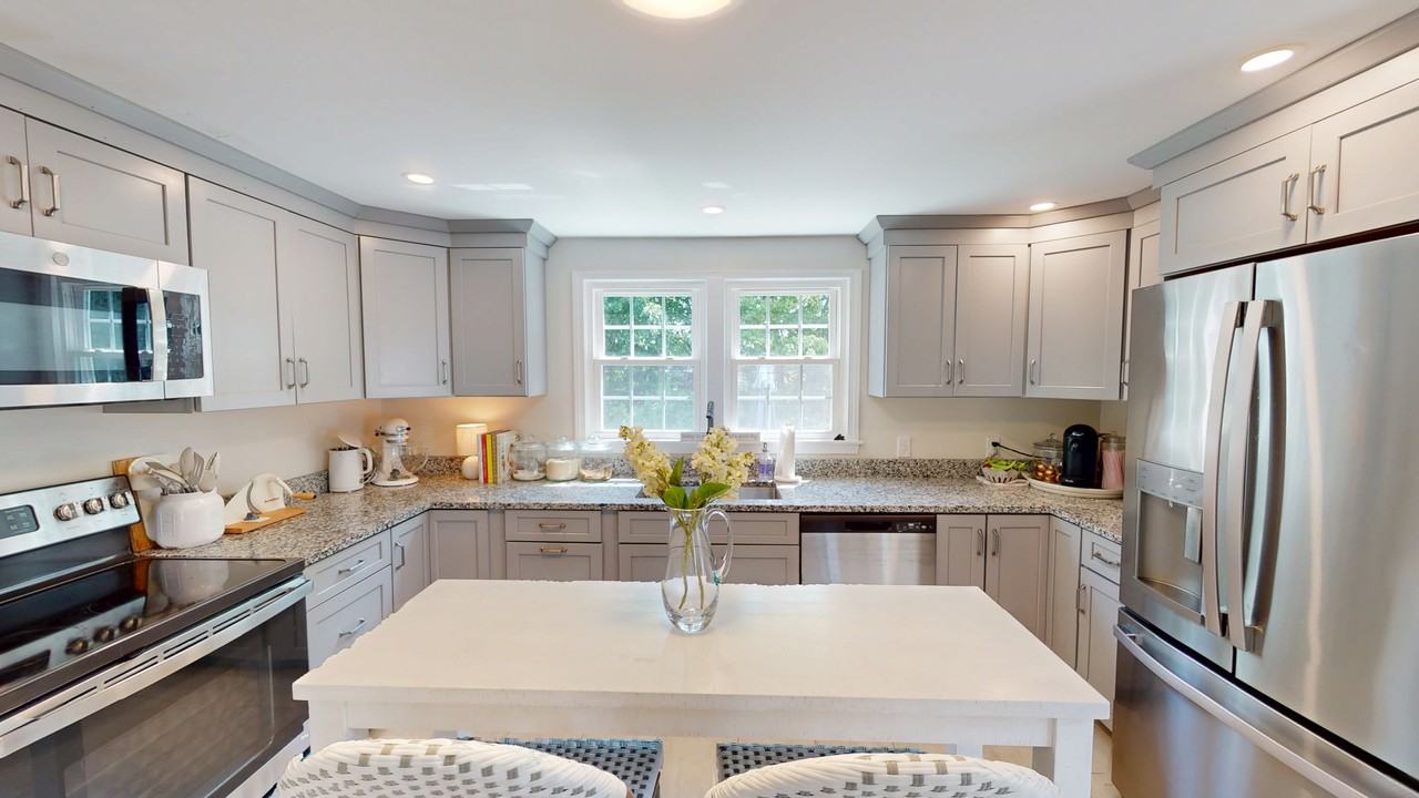 161 Wayside Rd #NA - Photo 5 of 20