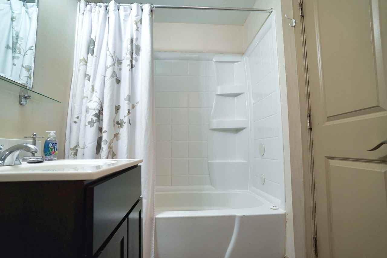 513 Park Ave #001 - Photo 7 of 8