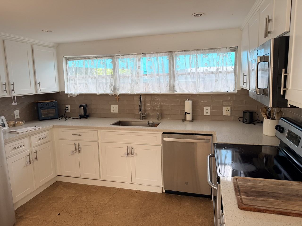 8240 Sw 62nd Ct #NA - Photo 4 of 20