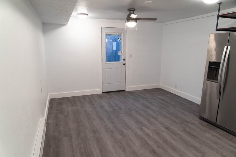 2235 Es - Photo 3 of 19