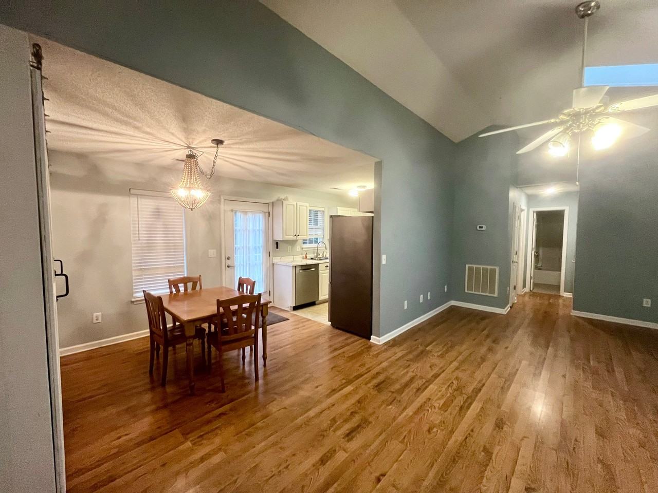 126 Blueberry Ln - Photo 5 of 16
