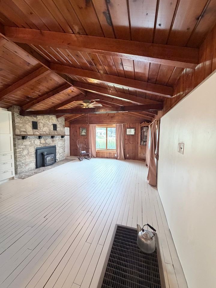 111 Yager Rd - Photo 2 of 10