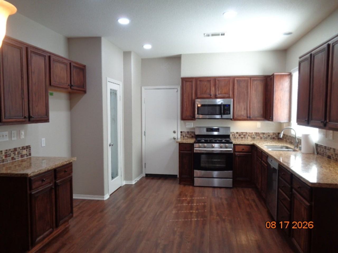 2739 Garnet Ln - Photo 7 of 26