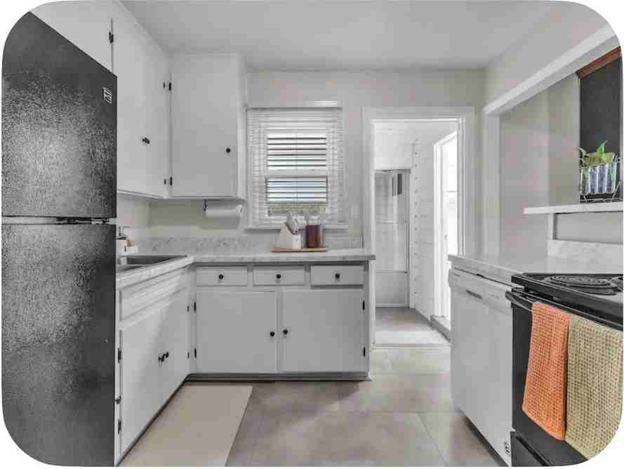3776 Wares Ferry Rd - Photo 5 of 16
