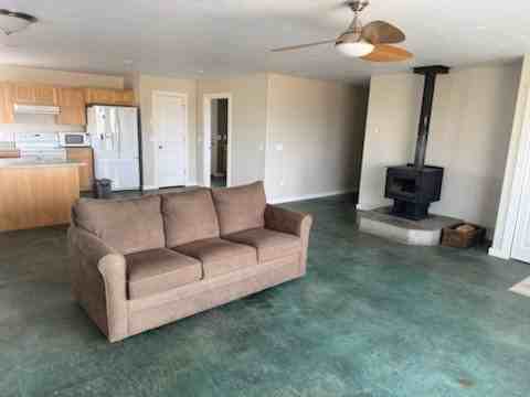 574 Montana Ave - Photo 3 of 9