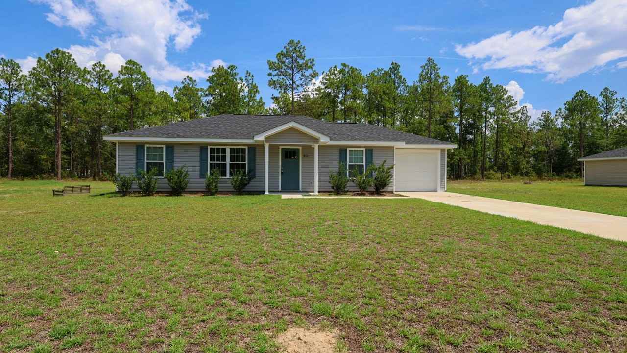 521 Church Cir - Photo 2 of 16