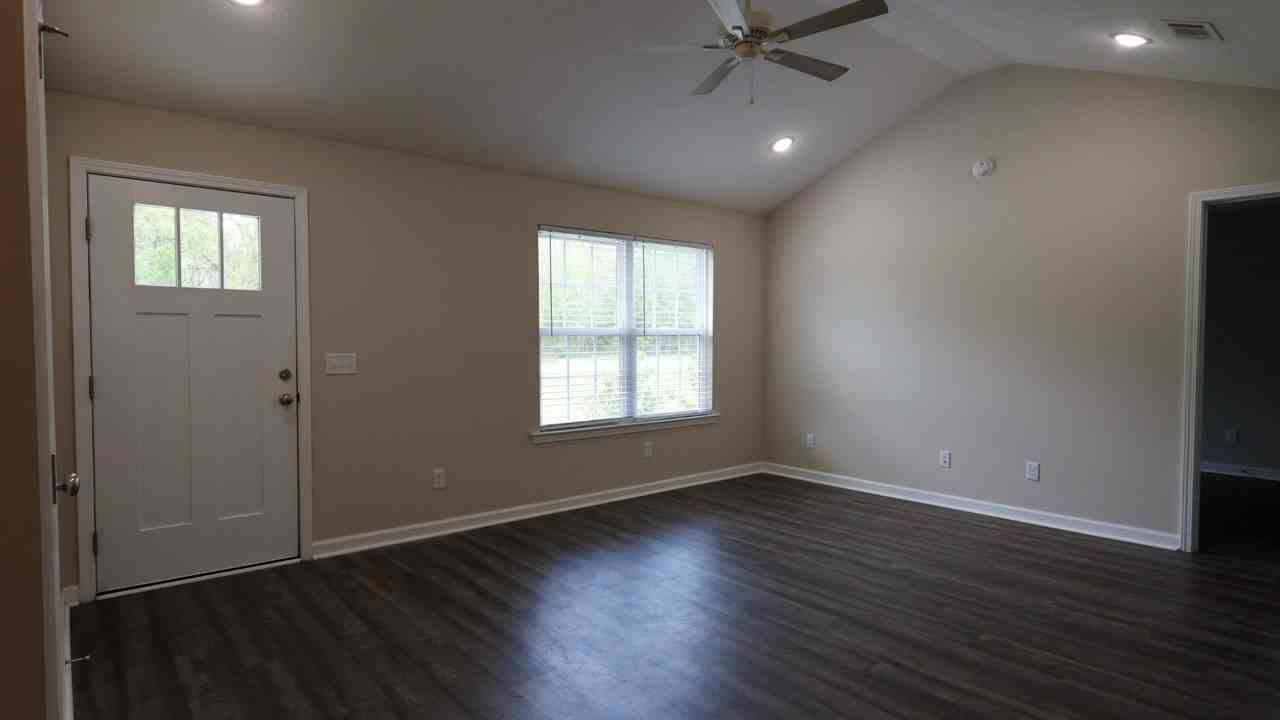 521 Church Cir - Photo 5 of 16