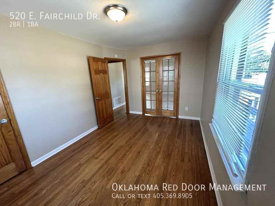 520 E Fairchild Dr - Photo 4 of 13