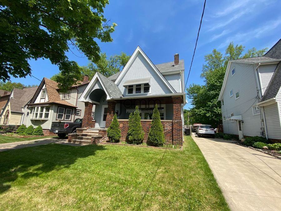 3937 W 157th St Uppr - Photo 2 of 22