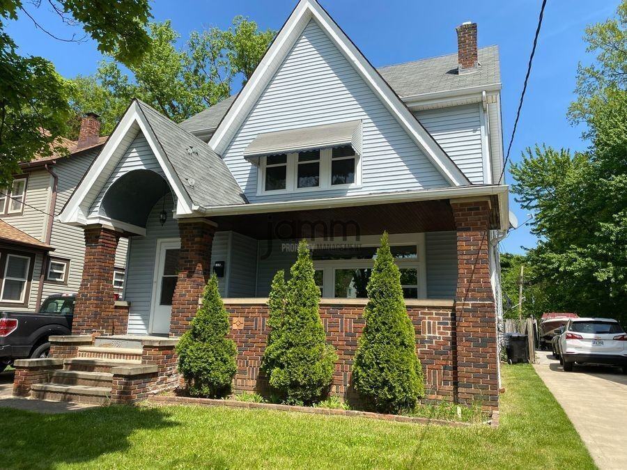 3937 W 157th St Uppr - Photo 3 of 22