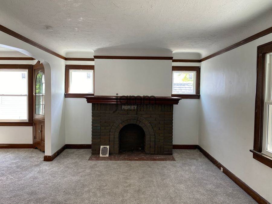3937 W 157th St Uppr - Photo 6 of 22
