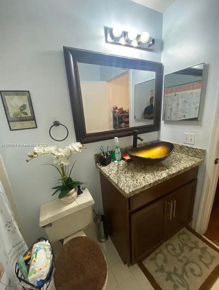 17398 Sw 22nd Ct - Photo 3 of 5