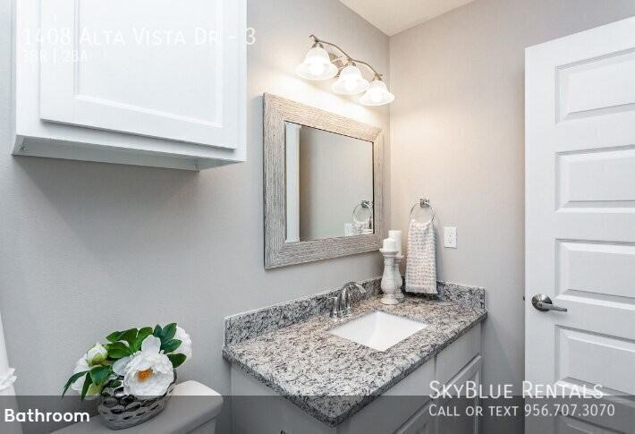 1408 Alta Vista Dr #3 - Photo 4 of 6