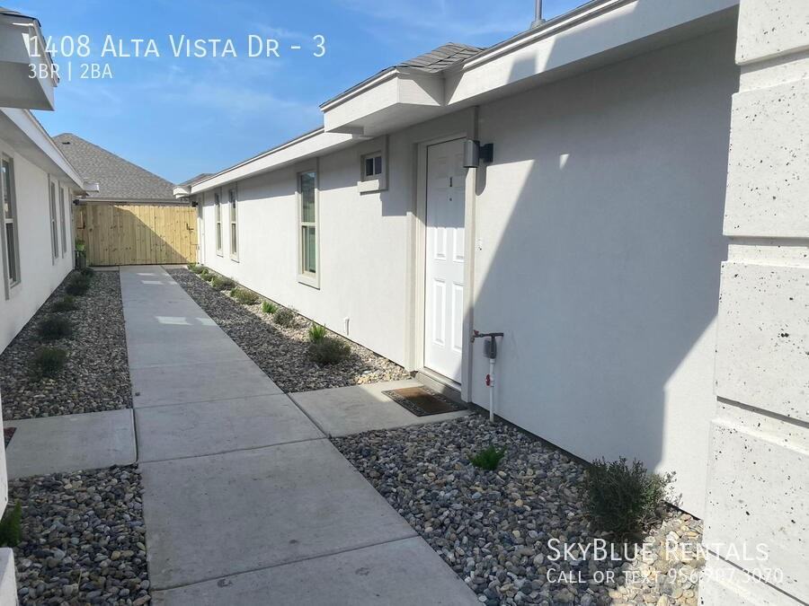1408 Alta Vista Dr #3 - Photo 5 of 6