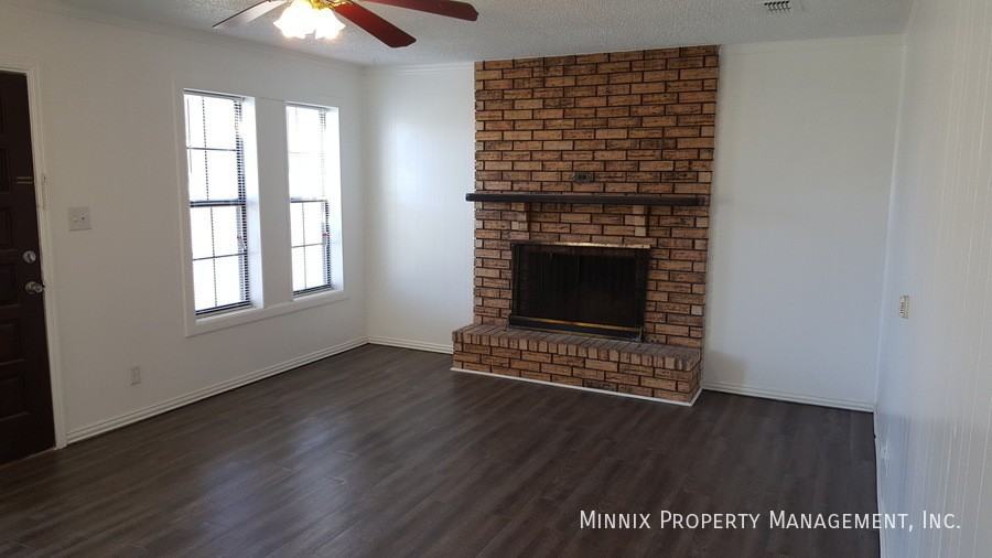602 Main St - Photo 4 of 40