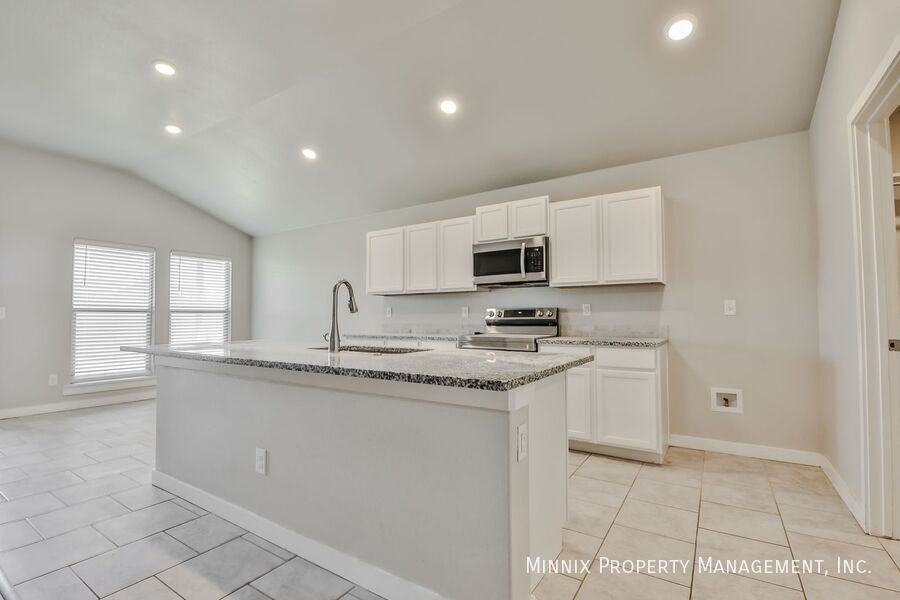 13407 Avenue R #1FS - Photo 6 of 32