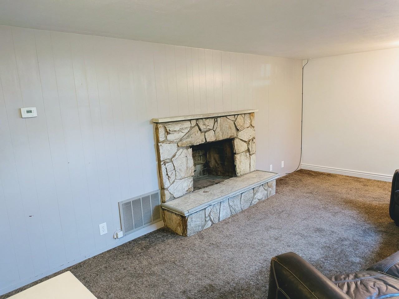 1454 Se - Photo 2 of 13