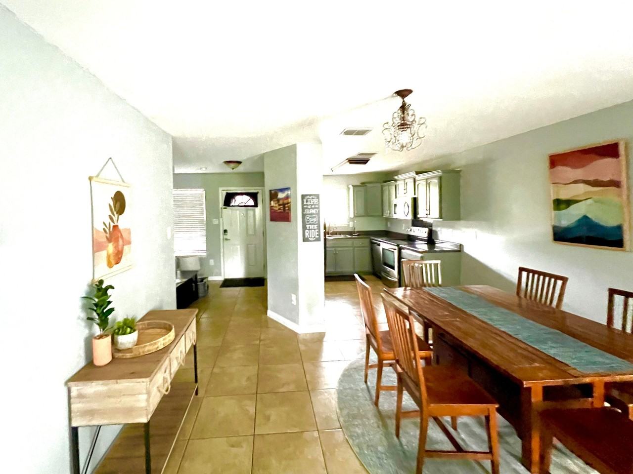307 Claremont Ave - Photo 4 of 15