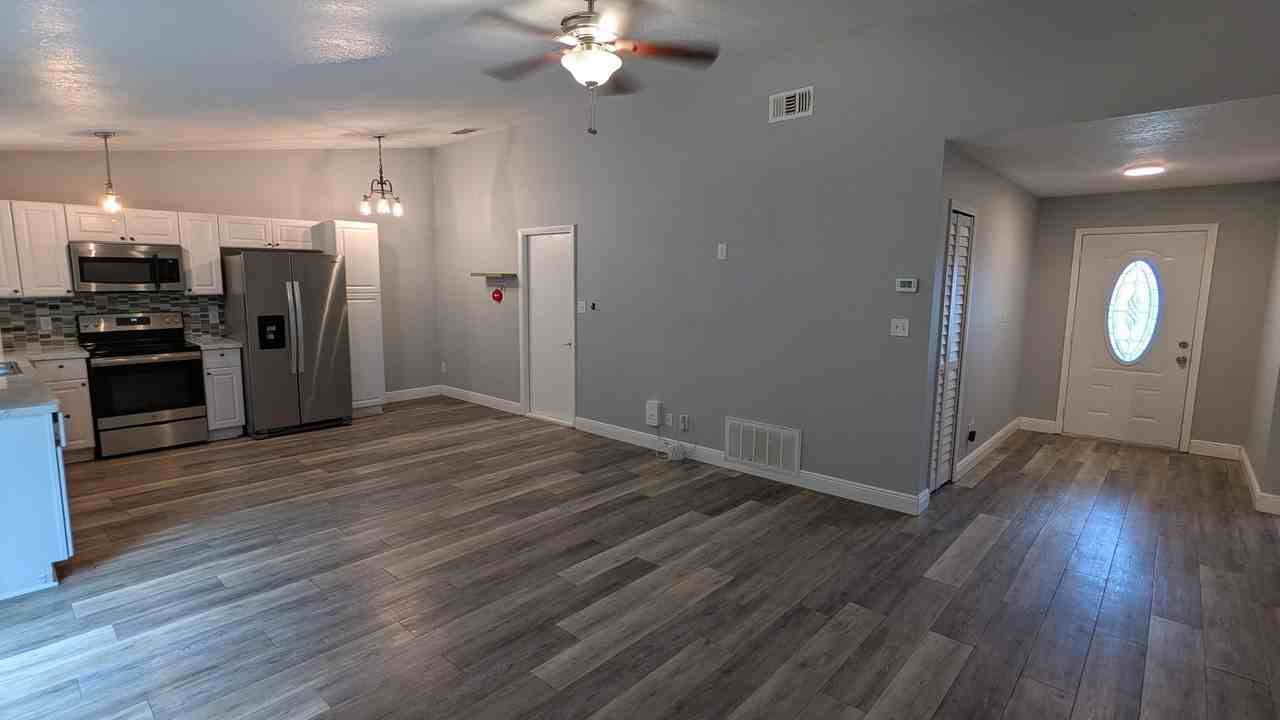 492 Wild Fox Dr - Photo 5 of 16