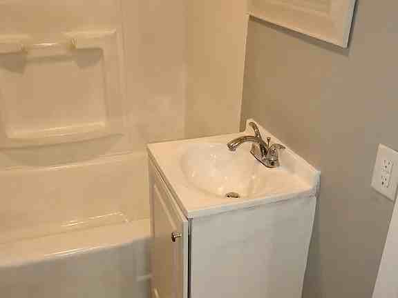 32 Adler St #32 - Photo 7 of 10