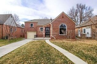 1219 Glencoe St - Photo 1 of 1