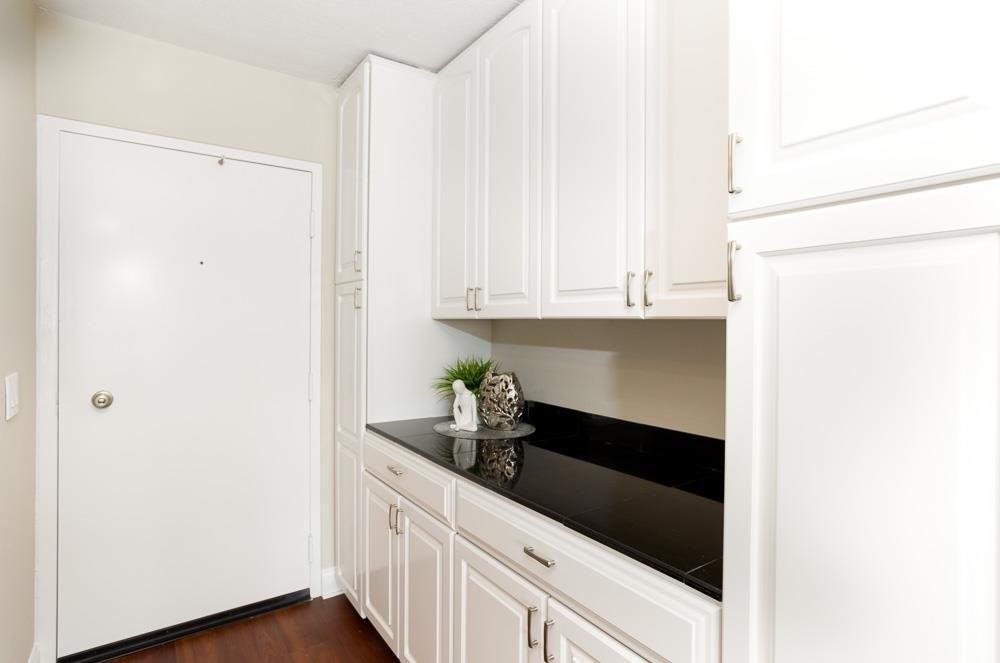 1700 Civic Center Dr - Photo 2 of 12