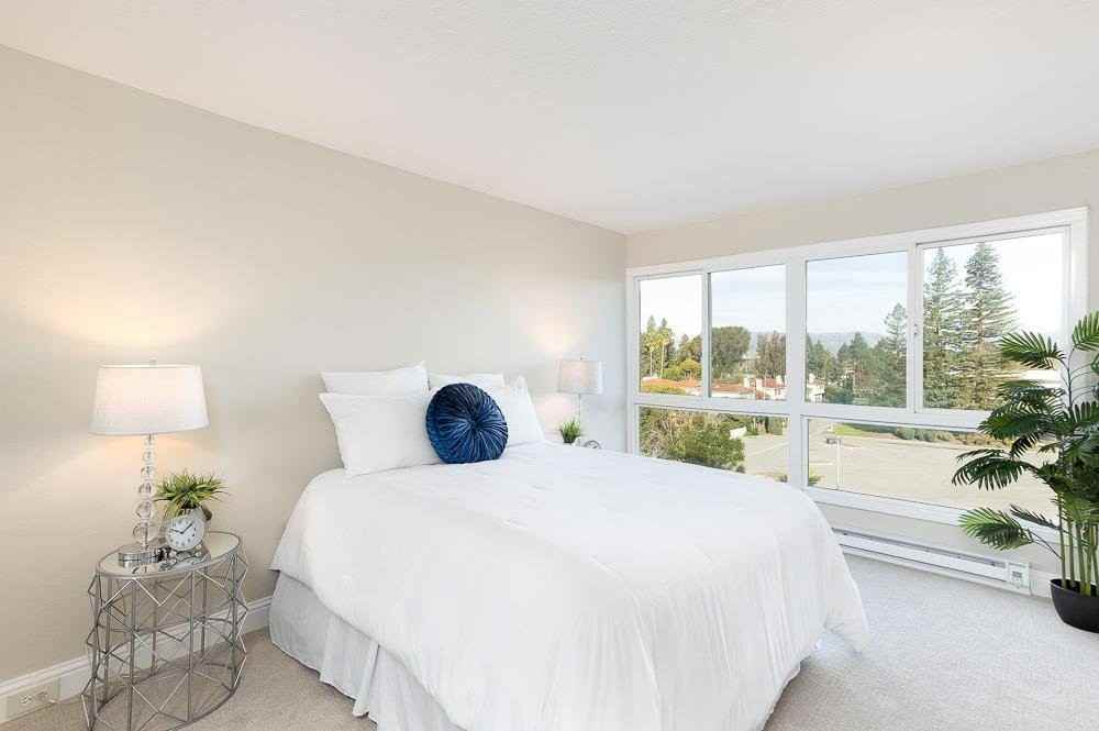1700 Civic Center Dr - Photo 5 of 12