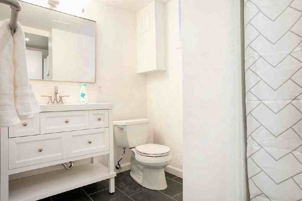 1321 I St Ne - Photo 5 of 20