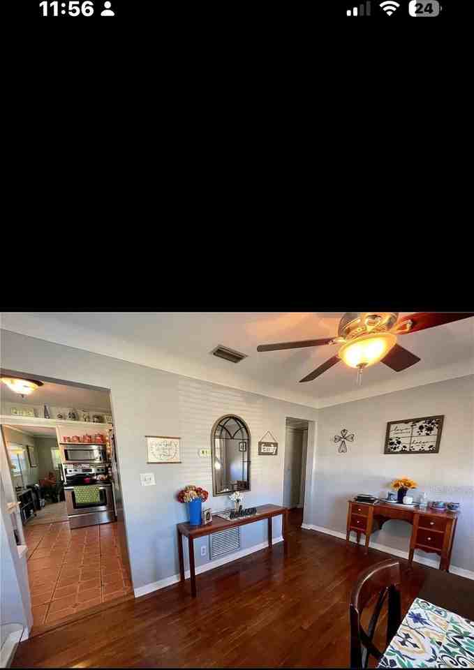834 61st Ave Ne - Photo 2 of 11