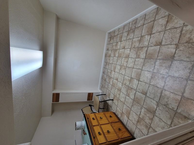 395 Ne - Photo 4 of 12