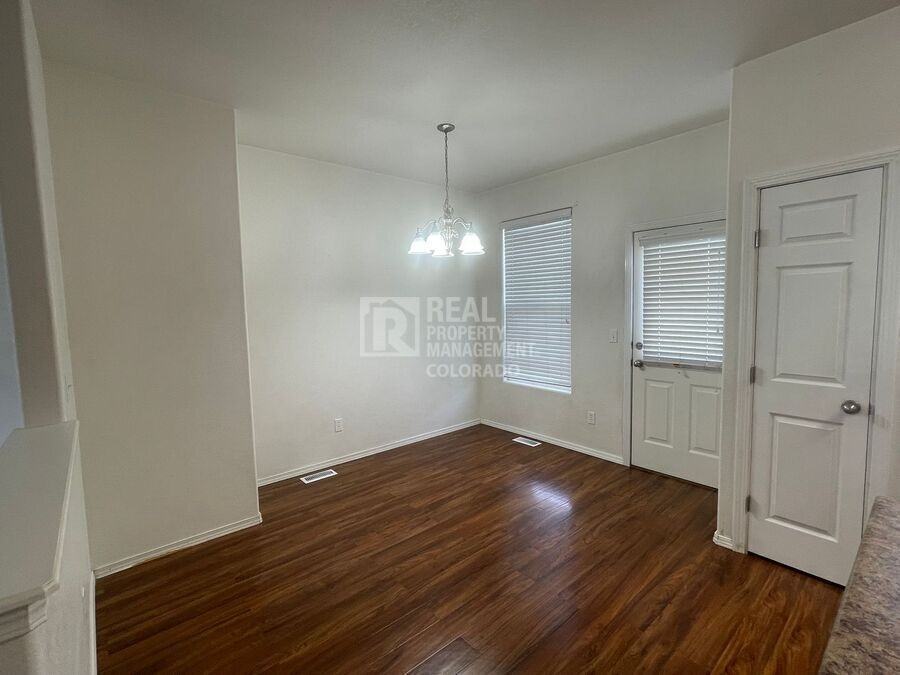 10557 Wells Pt - Photo 7 of 19