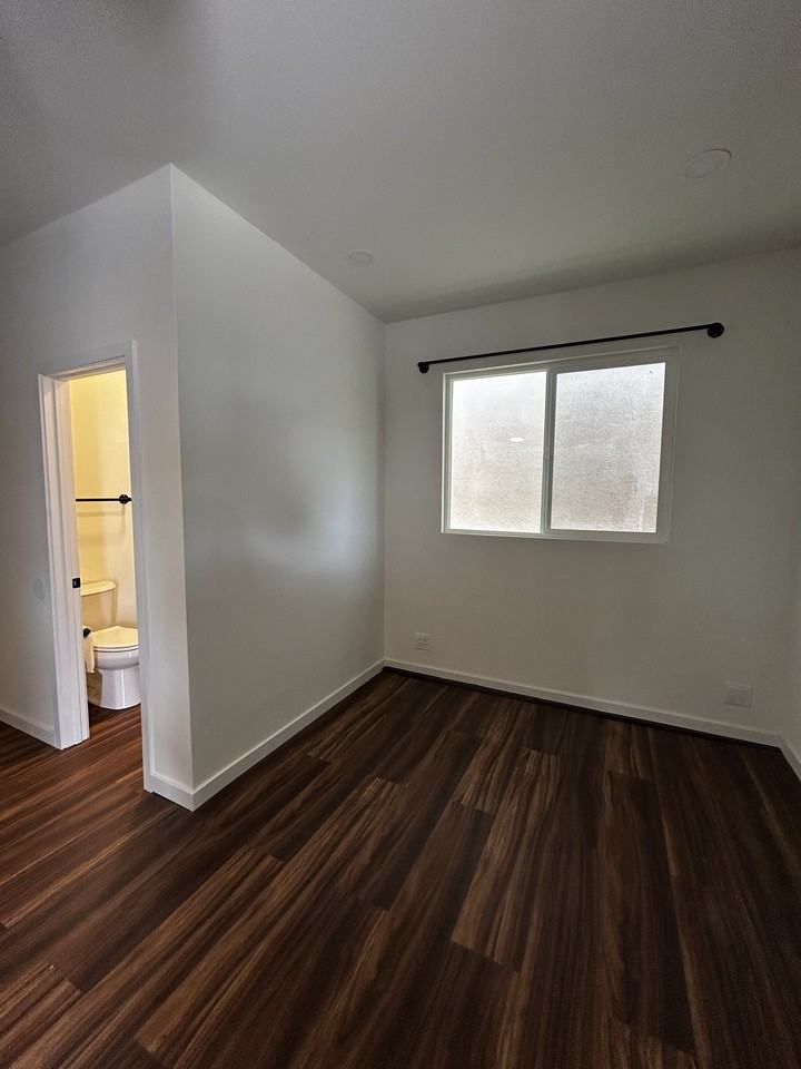 3287 Luna Ave #3289A - Photo 2 of 10