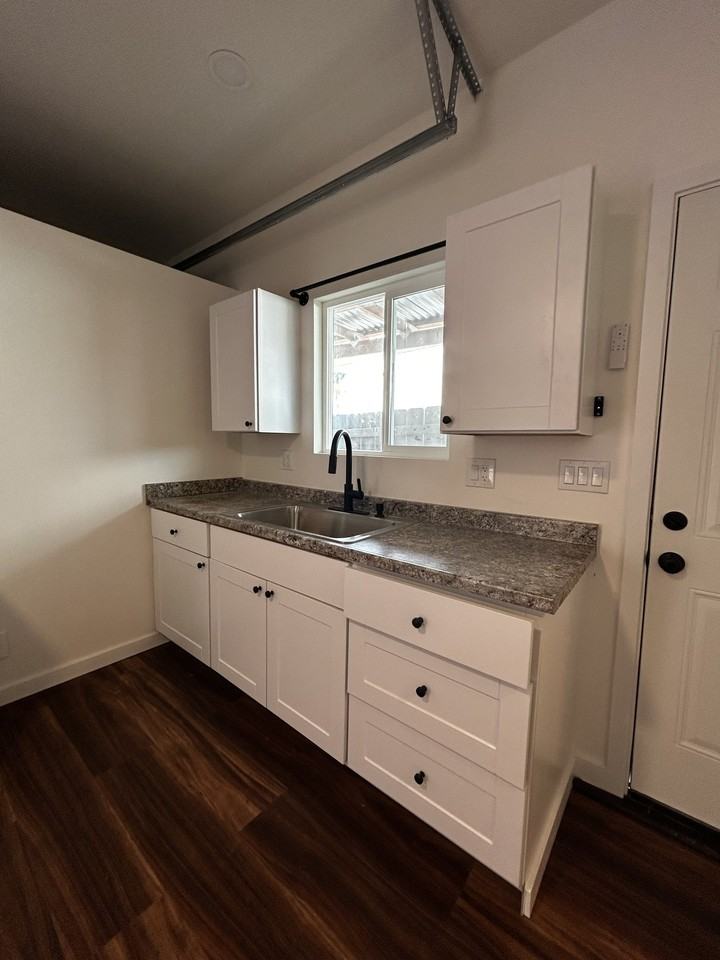 3287 Luna Ave #3289A - Photo 5 of 10