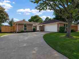 7202 Lakeshore Dr - Photo 1 of 1