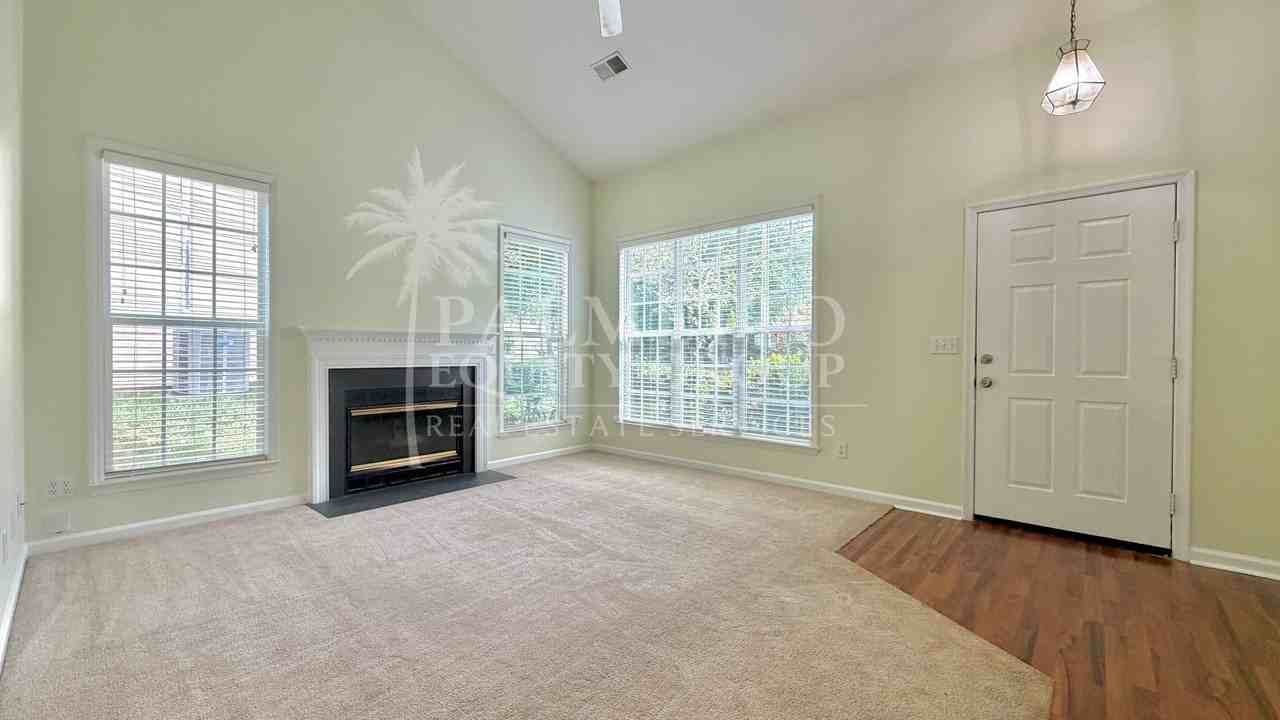 3409 Bent Creek Ct - Photo 3 of 18