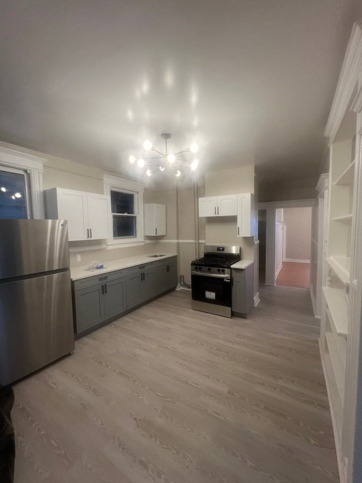 810 S 16th St #1 - Photo 7 of 10