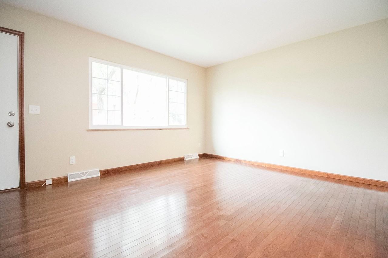 2731 Glendale Ave #J - Photo 2 of 20