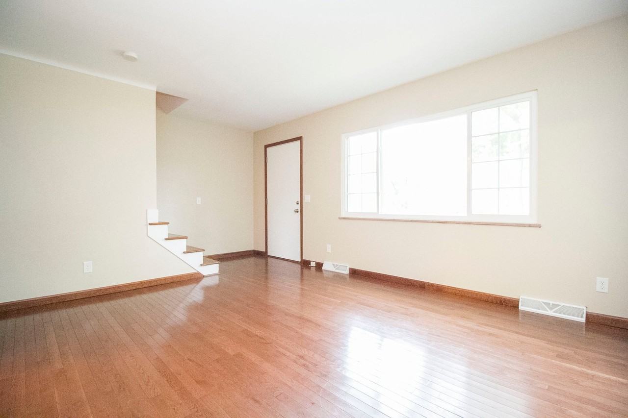 2731 Glendale Ave #J - Photo 3 of 20