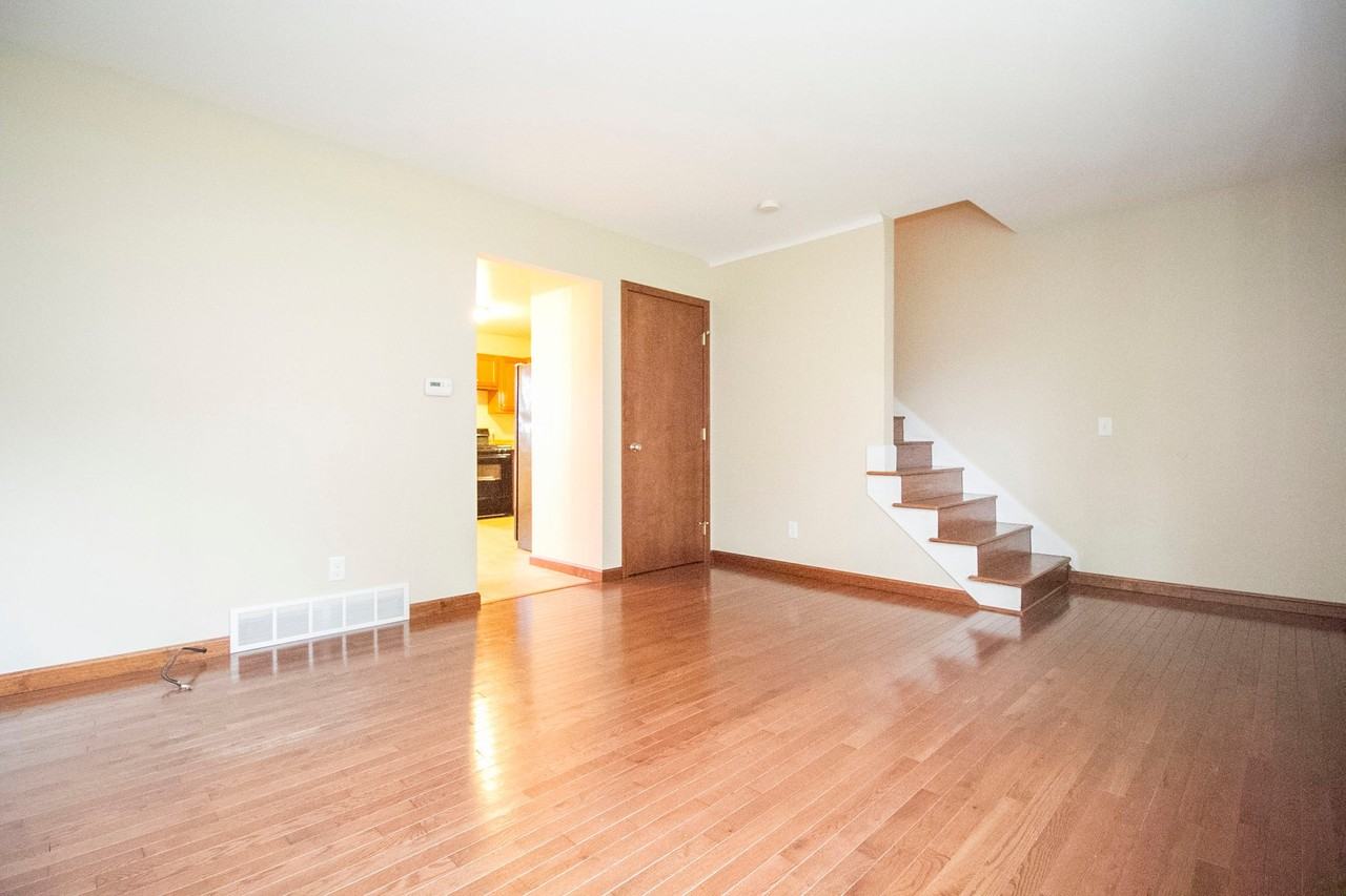 2731 Glendale Ave #J - Photo 4 of 20